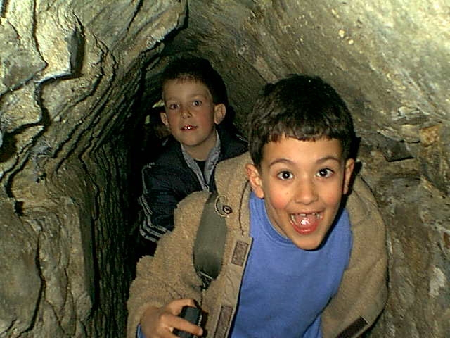  Espeleología histórica para niños 